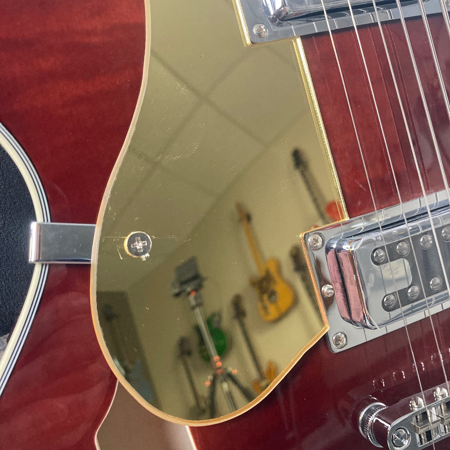 OPEN BOX - Classic 6 Baritone LH