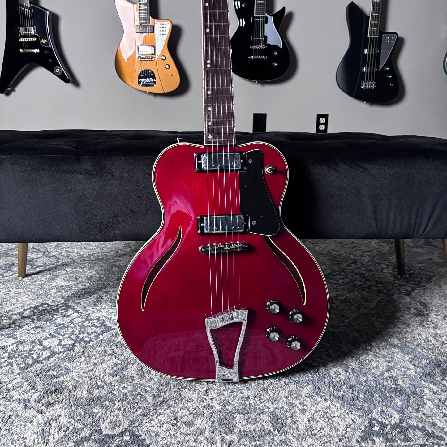 B-STOCK Eastwood Messenger