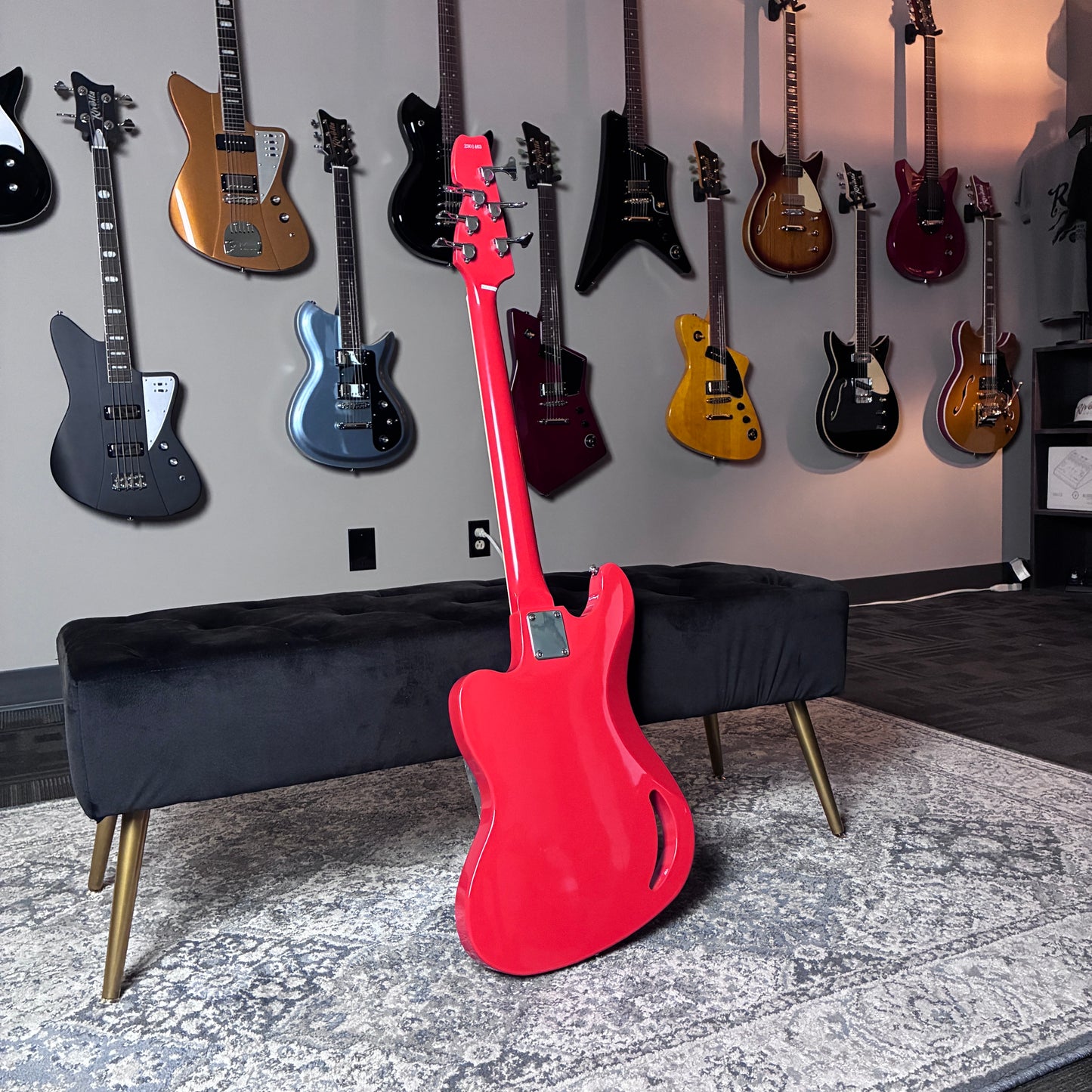 B-STOCK - Eastwood TB64 6-String Bass